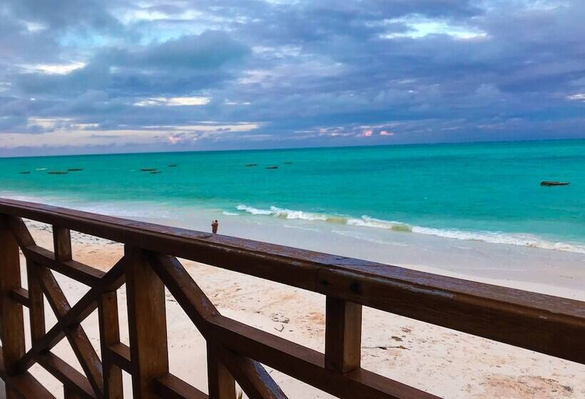 Курорт Jambiani White Sands Bungalows