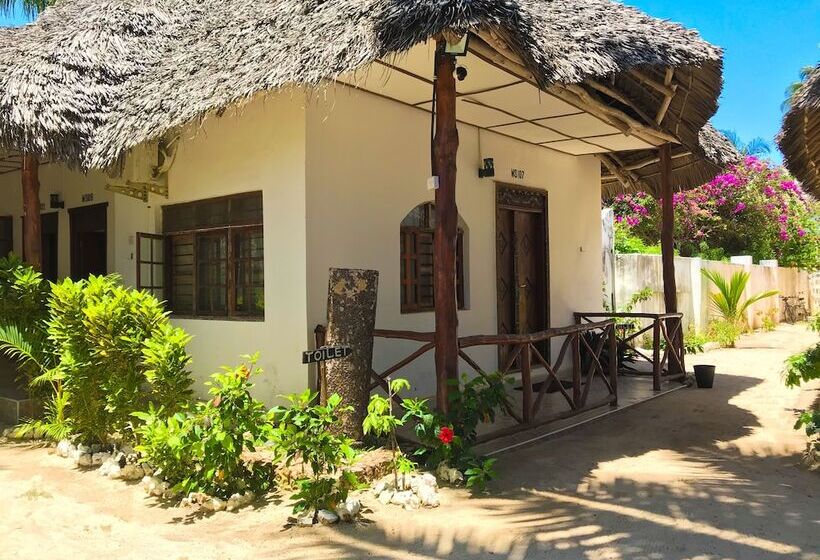 Курорт Jambiani White Sands Bungalows