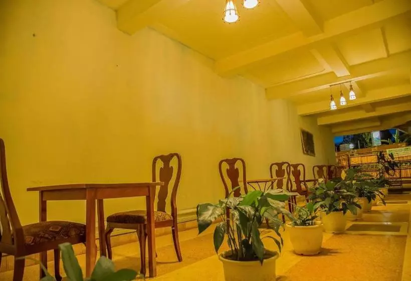 Shangri La Hotel Muyenga