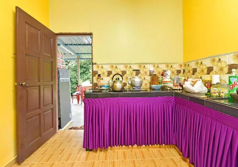 Oyo 90618 D'tahan Motel Taman Negara