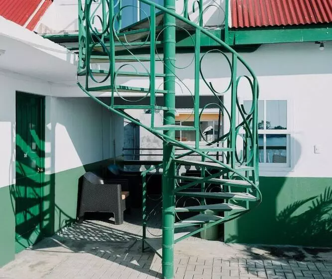 هتل Casa Amelia