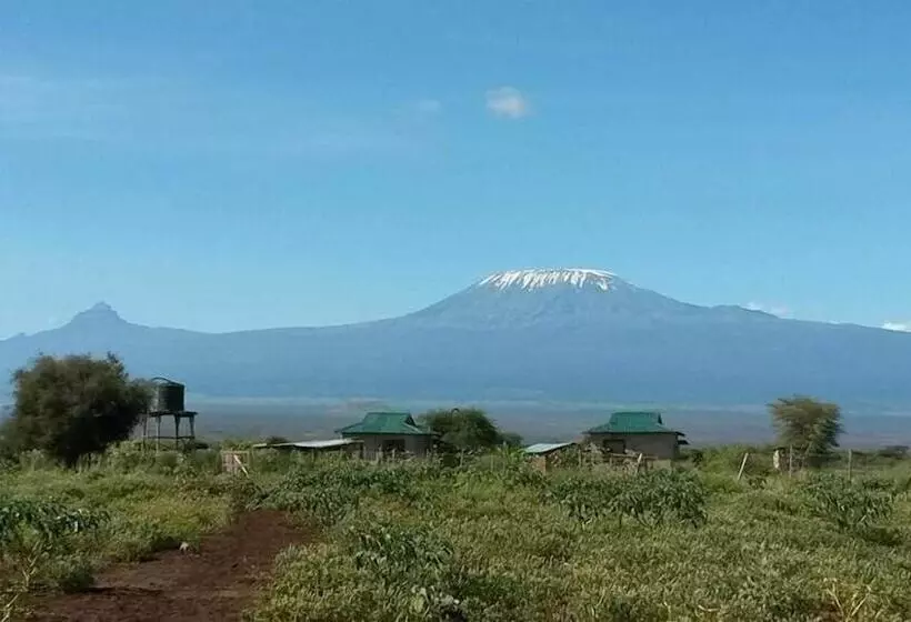 هتل We4kenya Guesthouses And Farm