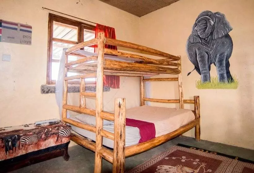 هتل We4kenya Guesthouses And Farm