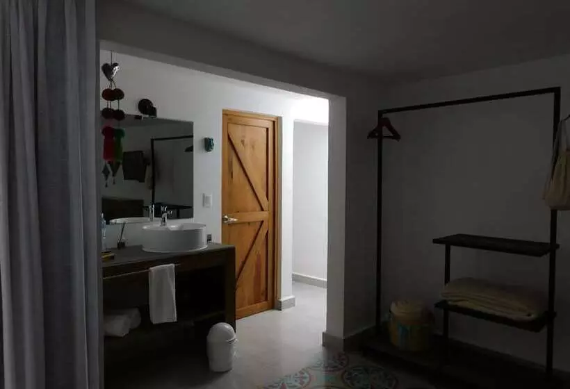 Santa Josefita Bed & Breakfast