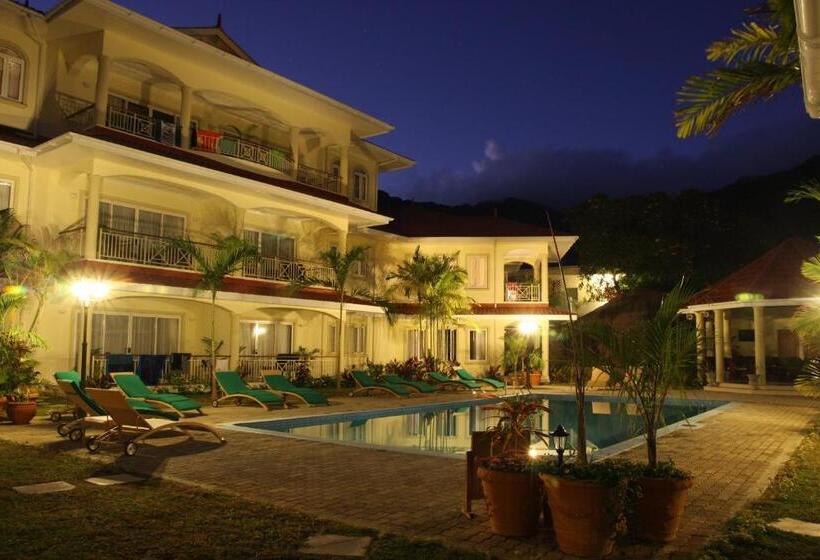 هتل Marie Laure Suites