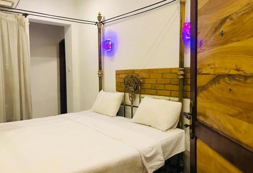 Hostel Kandy Lake Heaven