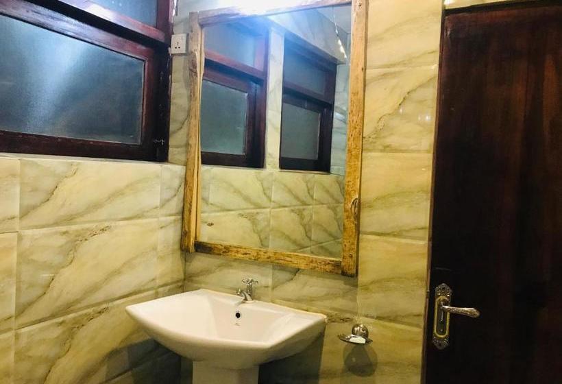 Hostel Kandy Lake Heaven