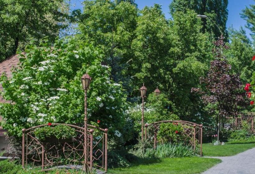 مبيت وإفطار Charivna Taistra