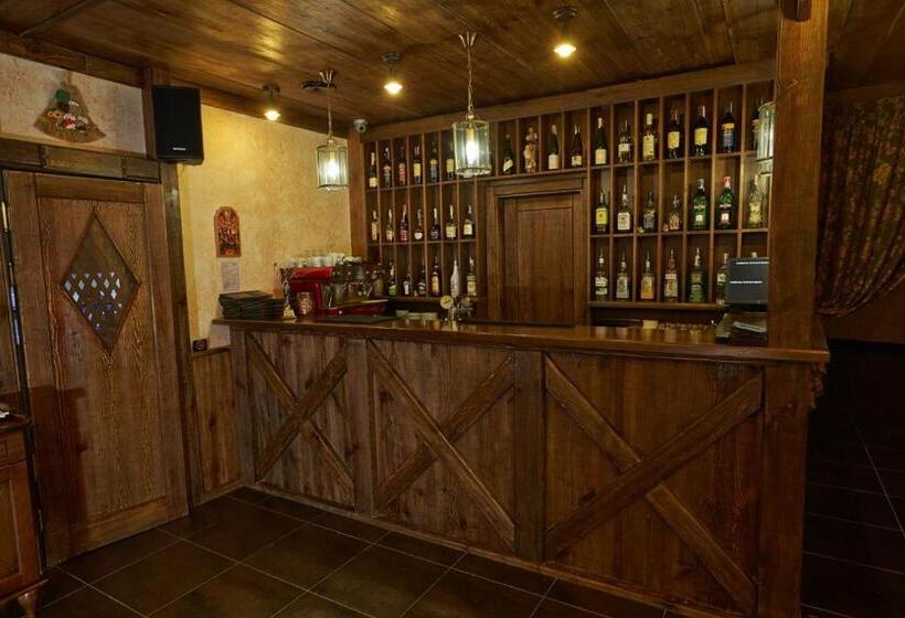 مبيت وإفطار Charivna Taistra