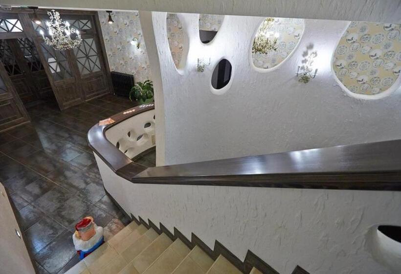 مبيت وإفطار Charivna Taistra