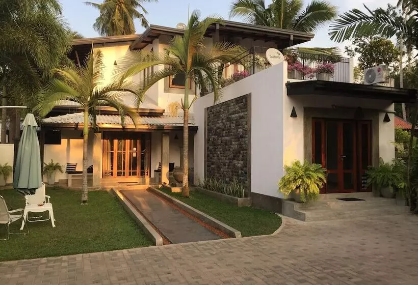 تختخواب و صبحانه Villa Dominikku