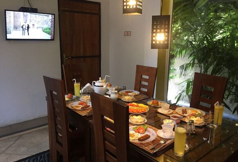 مبيت وإفطار Villa Dominikku