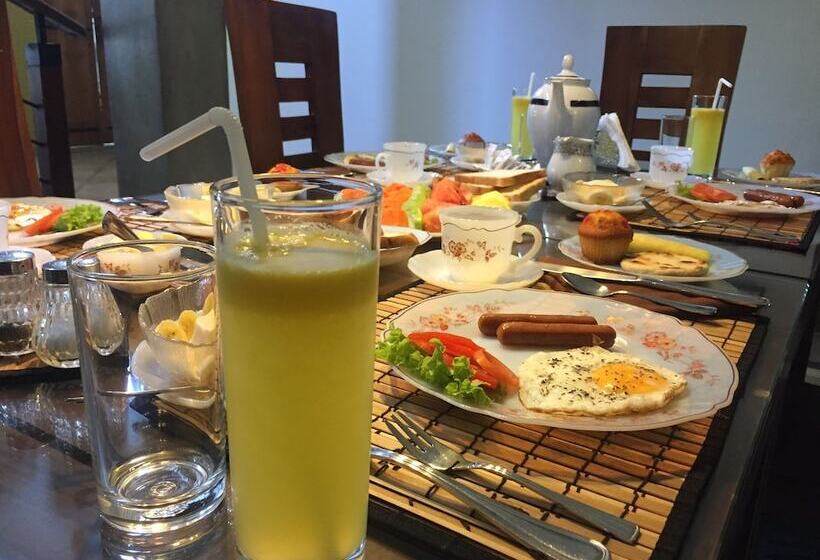 مبيت وإفطار Villa Dominikku