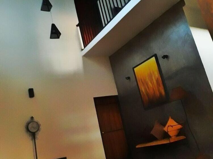 مبيت وإفطار Villa Dominikku