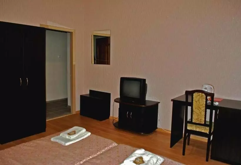 Hotel Elegia