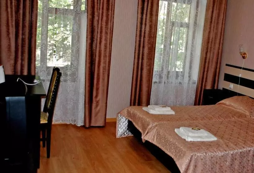 Hotel Elegia