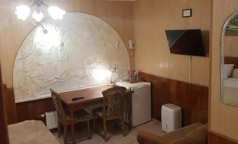 Hotel Elena