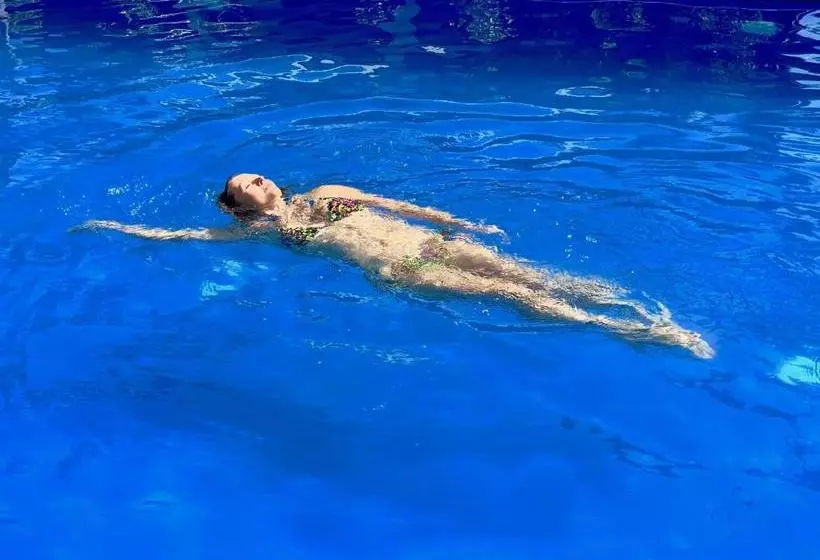 هتل Atara Lagoon Kalpitiya