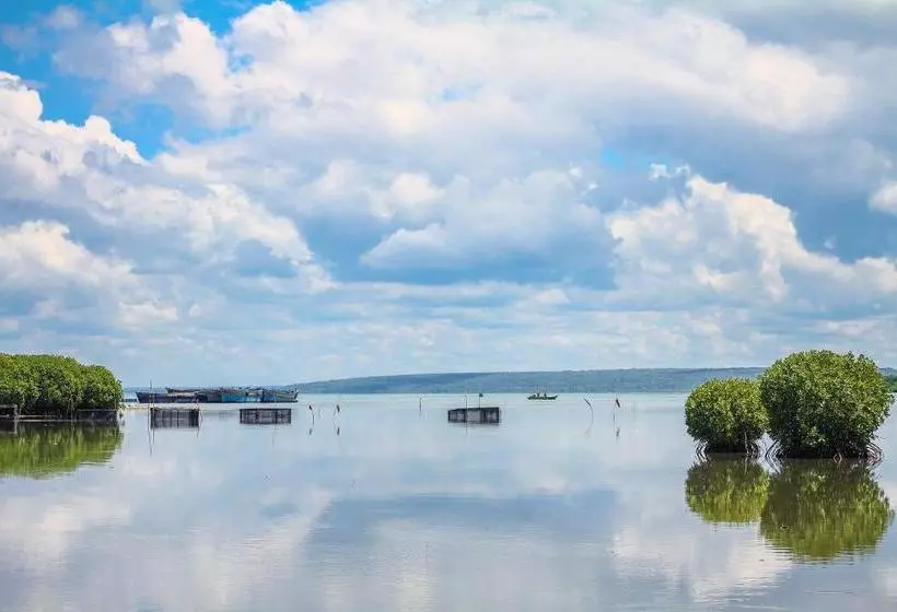هتل Atara Lagoon Kalpitiya