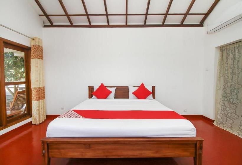 בית מלון כפרי Atara Lagoon Kalpitiya