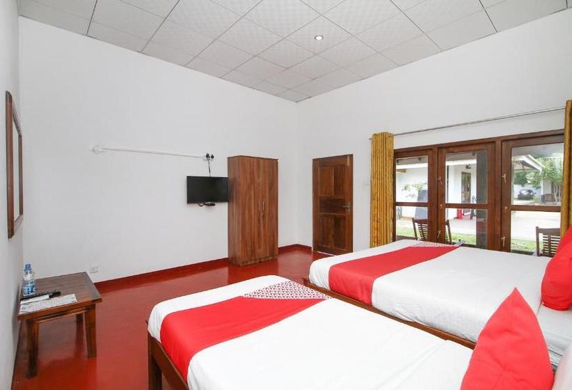 בית מלון כפרי Atara Lagoon Kalpitiya