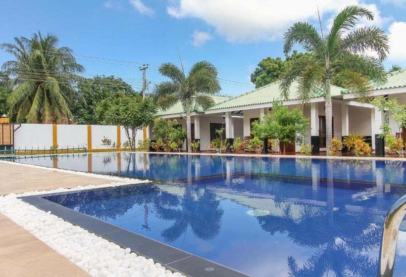 בית מלון כפרי Atara Lagoon Kalpitiya