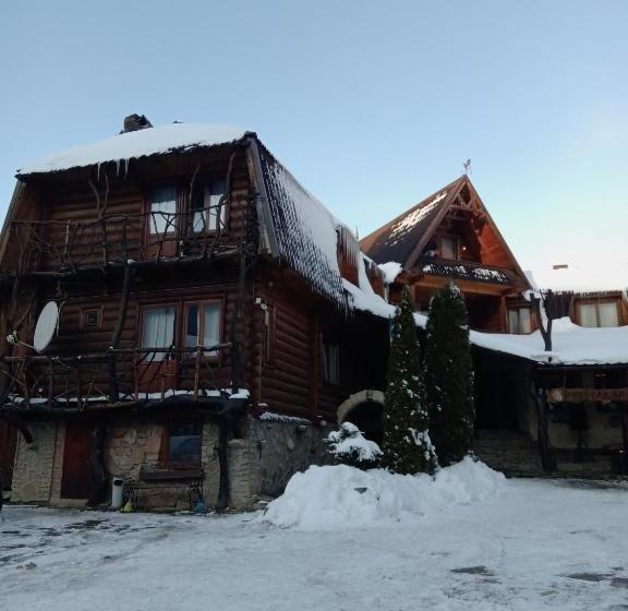 هتل Muzey Sadyba Grazhda