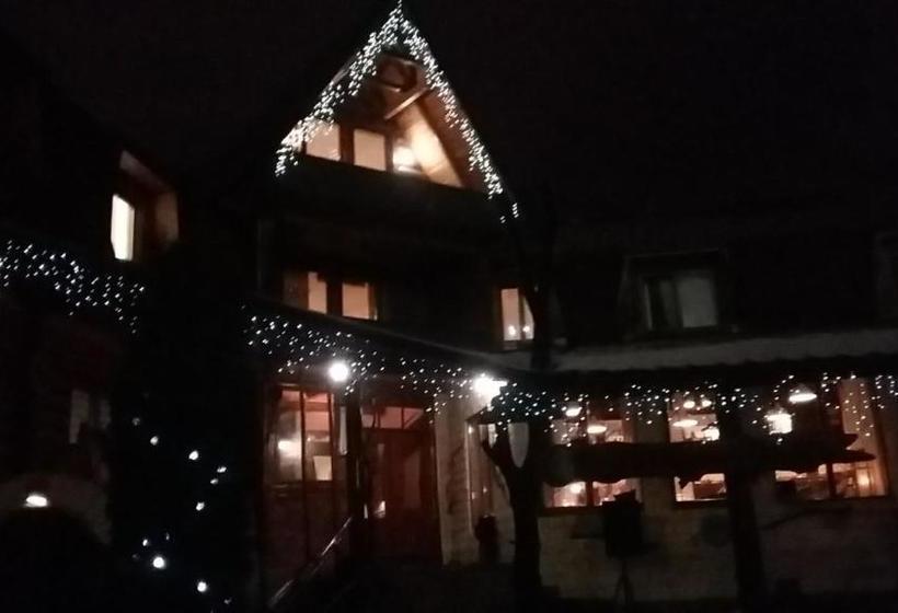 هتل Muzey Sadyba Grazhda