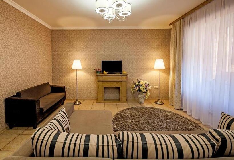 فندق Olga Deluxe