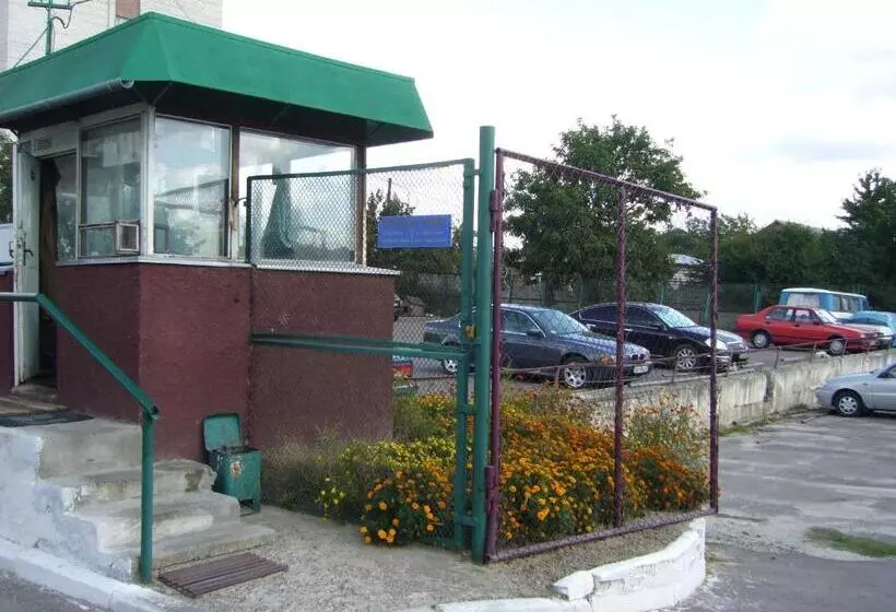Hotel Profspilkovyi
