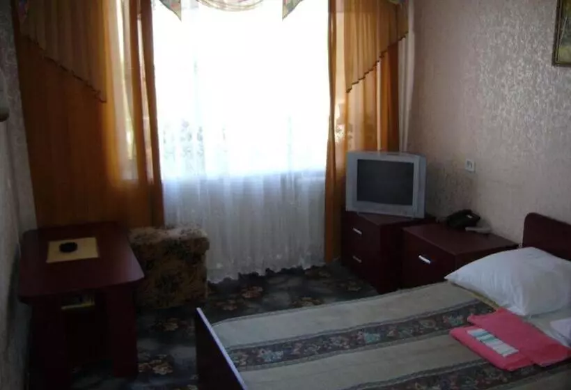 Hotel Profspilkovyi