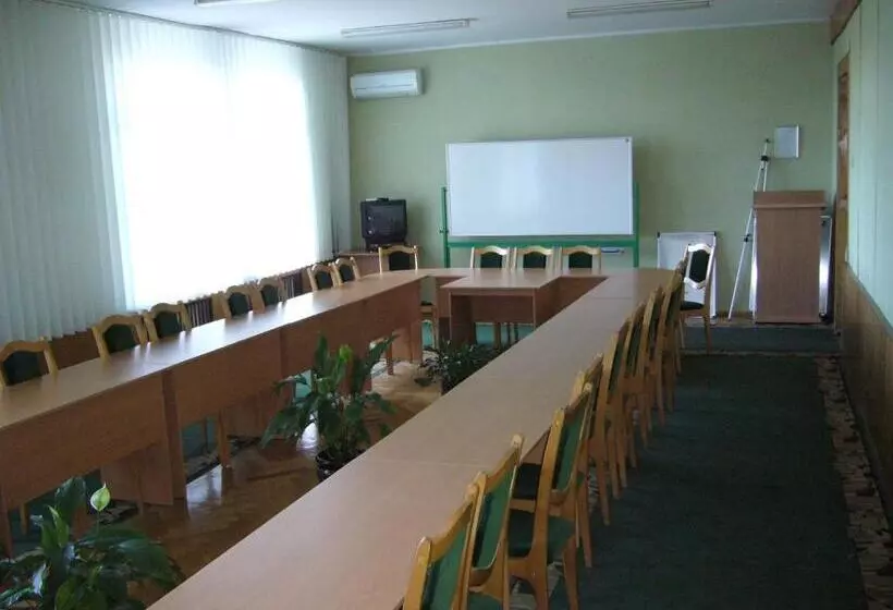 Hotel Profspilkovyi