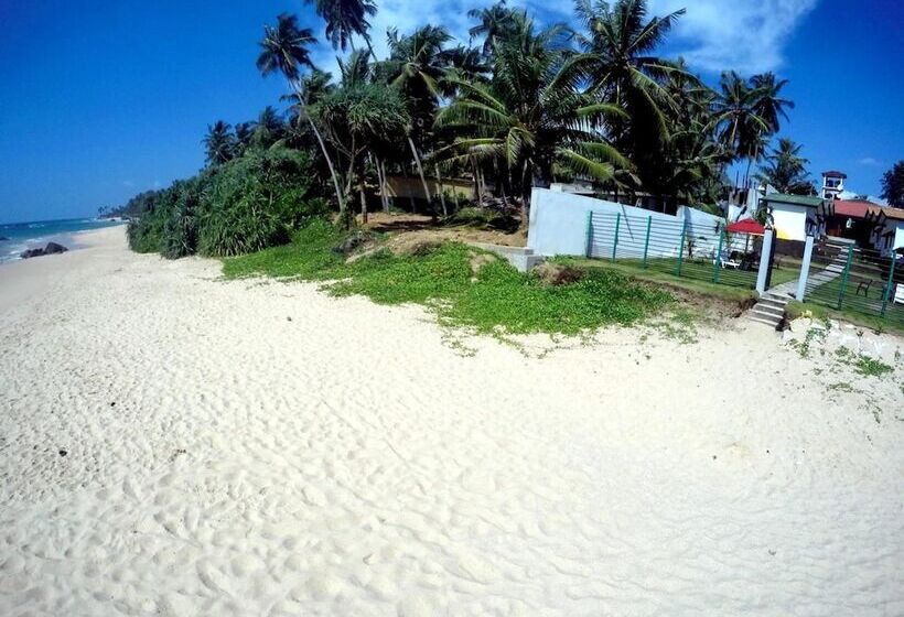 בית מלון כפרי Ramon Beach Resort