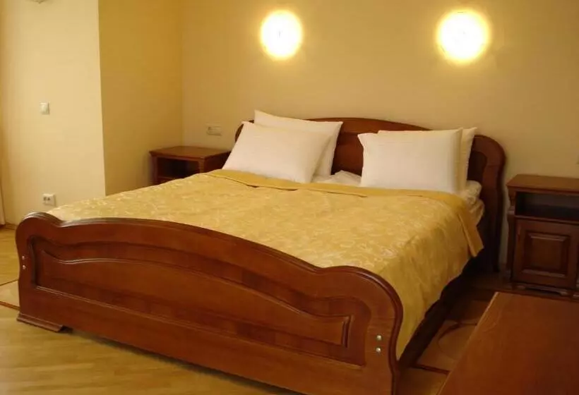 Hotel Red Stone