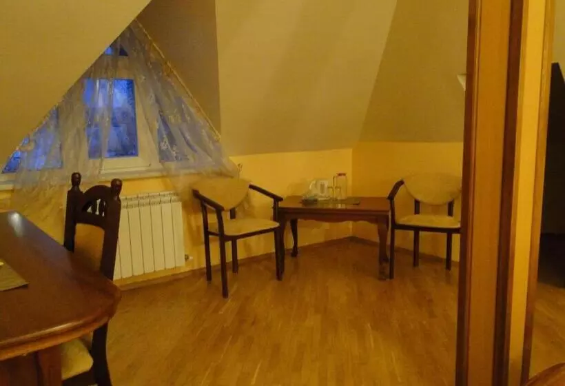 Hotel Red Stone