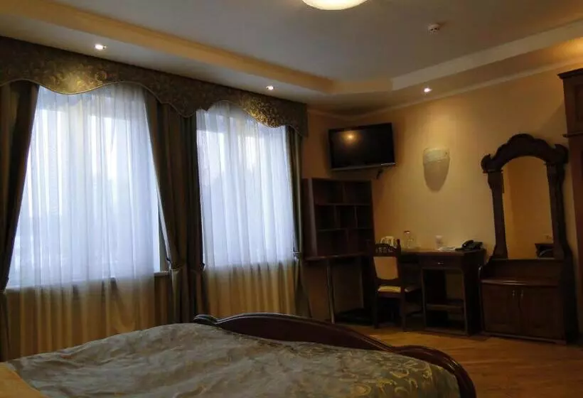 Hotel Red Stone