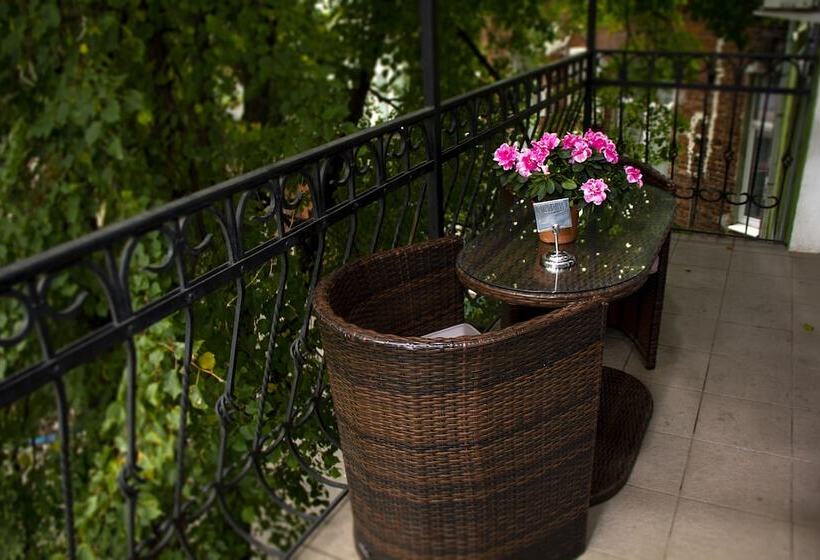 Kizhi Art Hotel Kharkiv