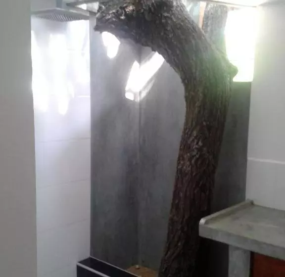 Aamiaismajoitus (B&B) Nagenahira Beach Villa
