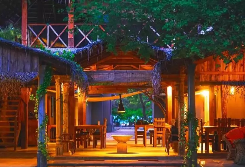 Aamiaismajoitus (B&B) Nagenahira Beach Villa
