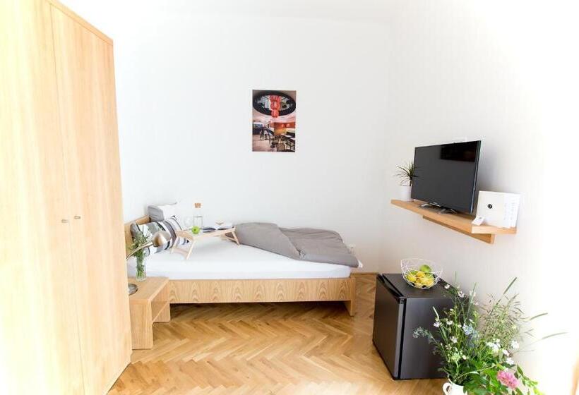 Bed And Breakfast Placzek