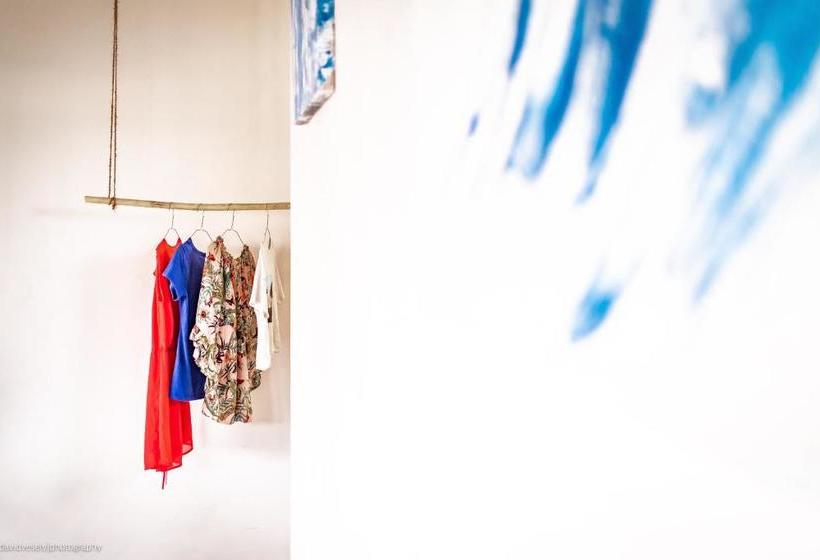 Dorian Guest House And Restaurant