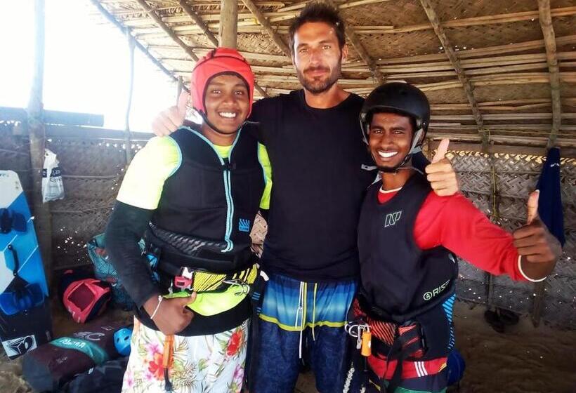 בית מלון כפרי Margarita Village Kite School Kalpitiya