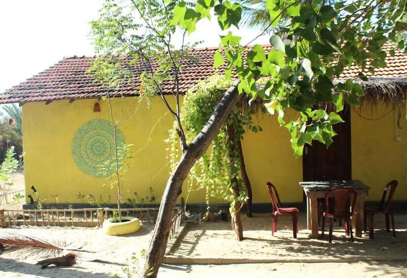 בית מלון כפרי Margarita Village Kite School Kalpitiya