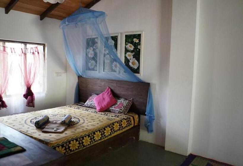 בית מלון כפרי Margarita Village Kite School Kalpitiya