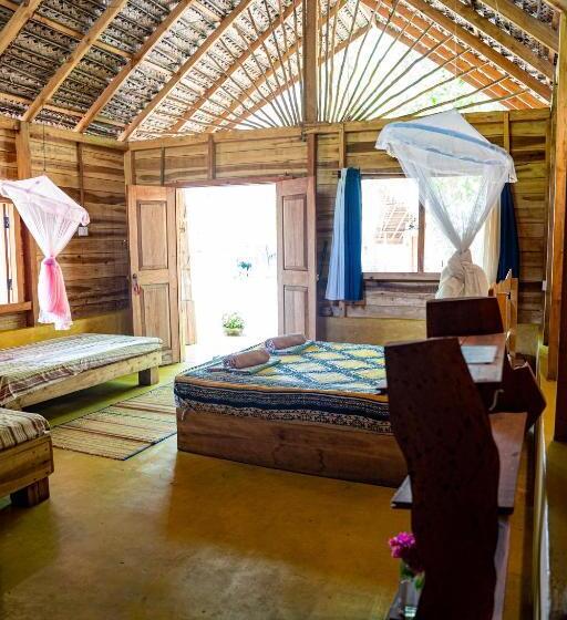 בית מלון כפרי Margarita Village Kite School Kalpitiya