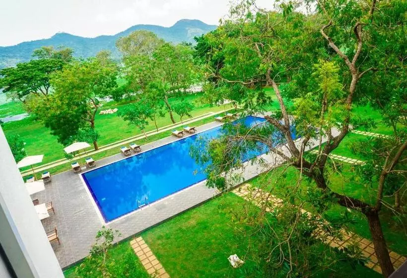 ホテル Grand Tamarind Lake