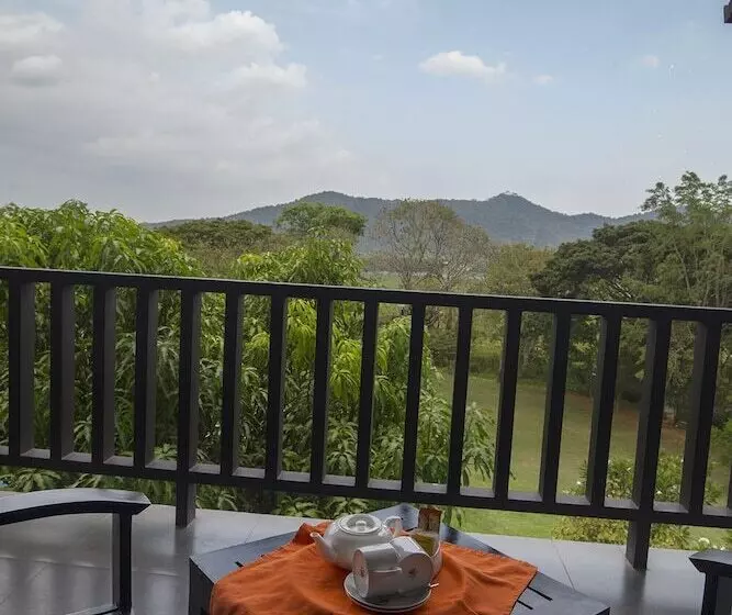 ホテル Grand Tamarind Lake