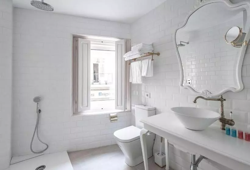 هتل Urban Suite Santander