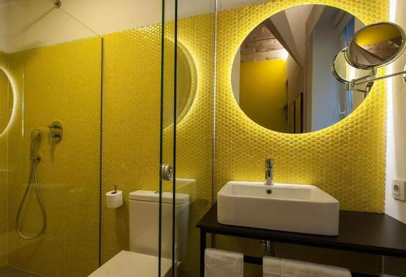 هتل Urban Suite Santander