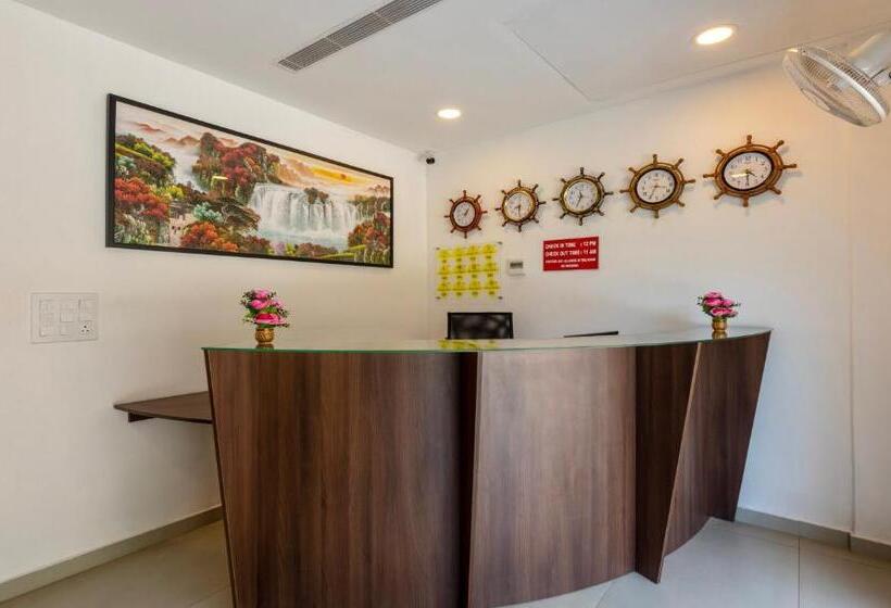 Hotel Treebo Vsaffron Regency,punnamada Lake